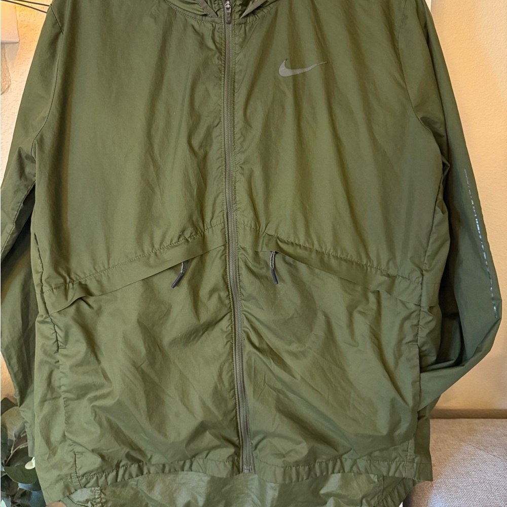 Nike Women’s Olive Green Rain Jacket